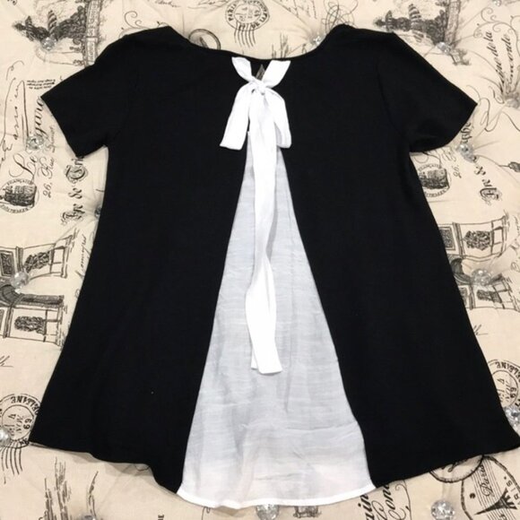 Bobeau French Terry Tie Back Top - Picture 4 of 6